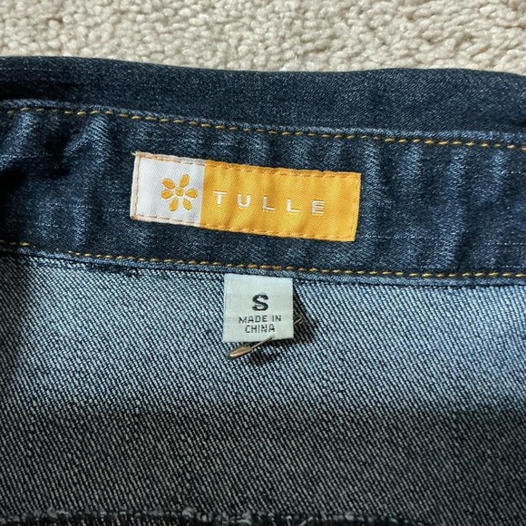 Y2K Tulle Women's Dark Wash Denim Jacket Size Small Button Front Pockets - Picture 5 of 6